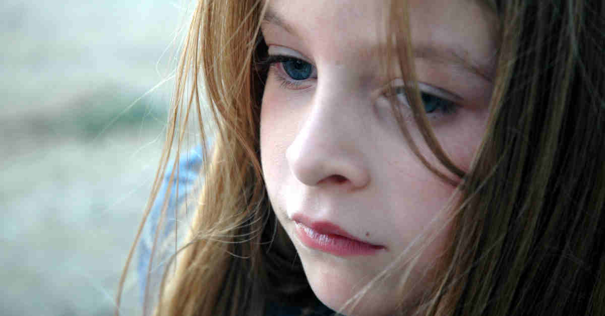 Loneliness In Kids: 4 Ways to Identify a Lonely Child